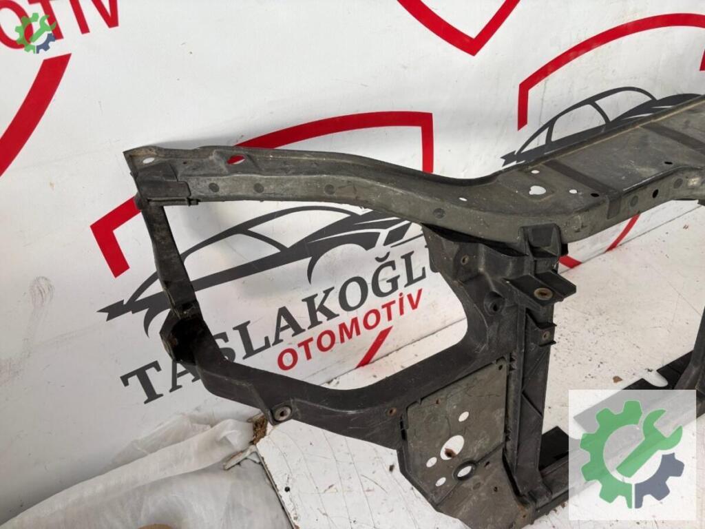 Hyundai Accent Ön Panel çıkma parça