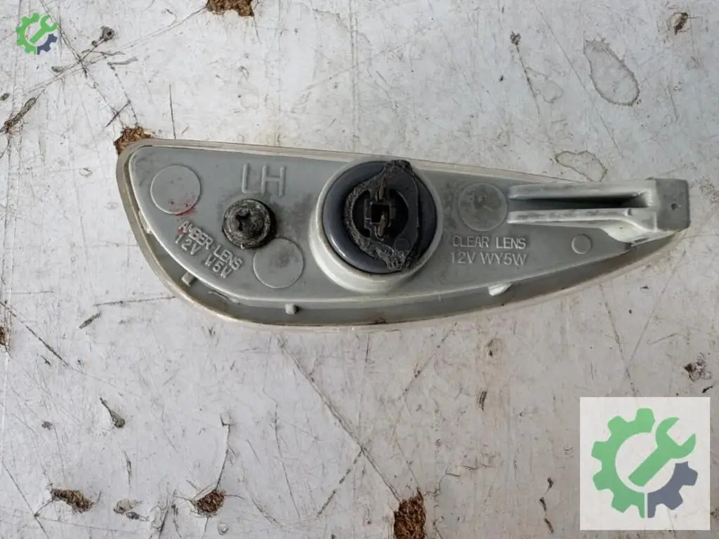Hyundai i20 Sinyal çıkma parça