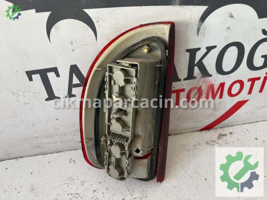 Opel Corsa Sağ Stop çıkma parça