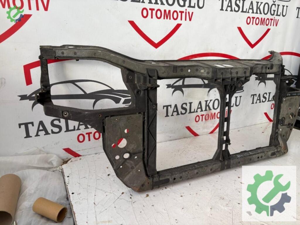Hyundai Accent Ön Panel çıkma parça