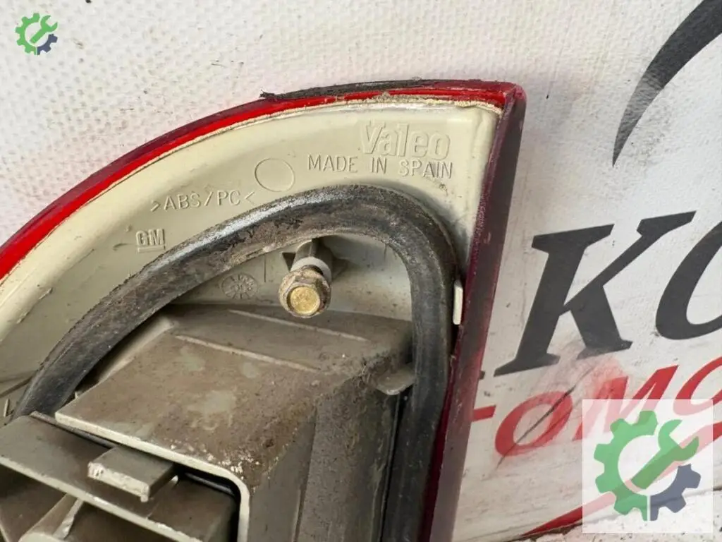 Opel Corsa Sağ Stop çıkma parça