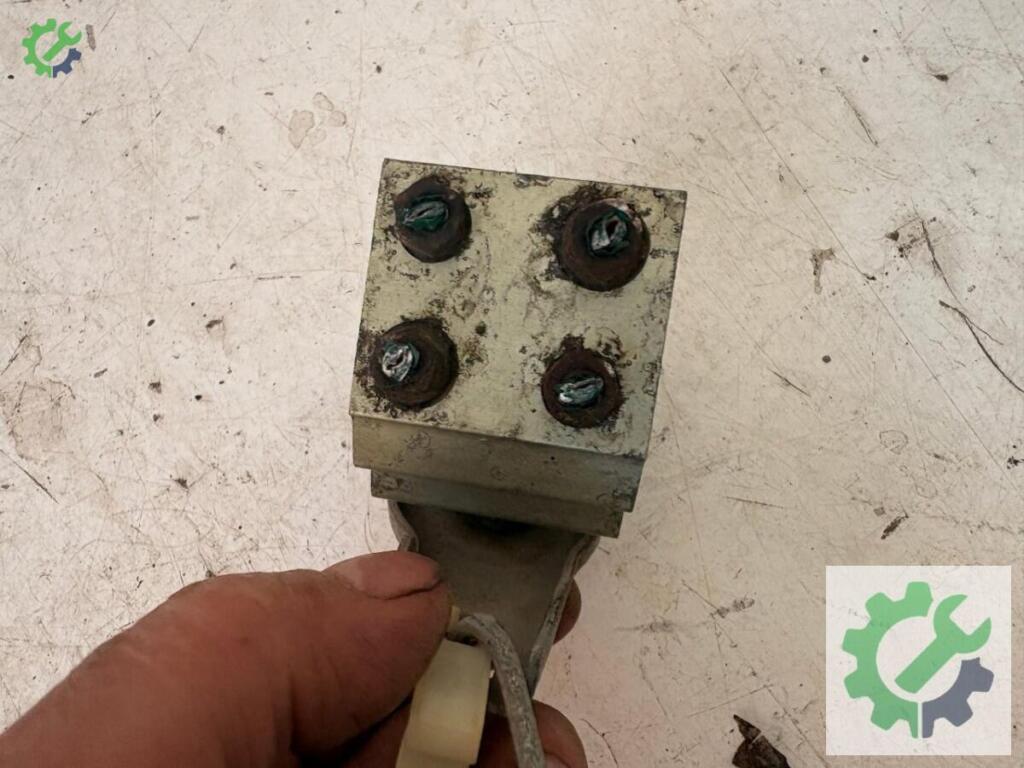 Opel Corsa Fren Limitörü çıkma parça