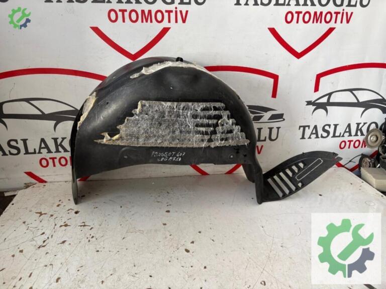 Peugeot 407 Davlumbaz çıkma parça