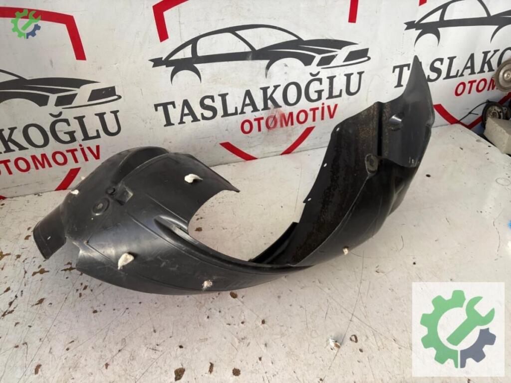 Ford Tourneo Courier Ön Davlumbaz ET7616115 çıkma parça