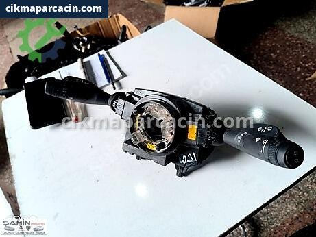 Volvo XC90 Sinyal Kolu çıkma parça