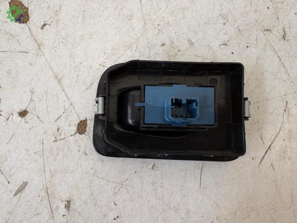 Fiat Fiorino Cam Açma Anahtarı çıkma parça