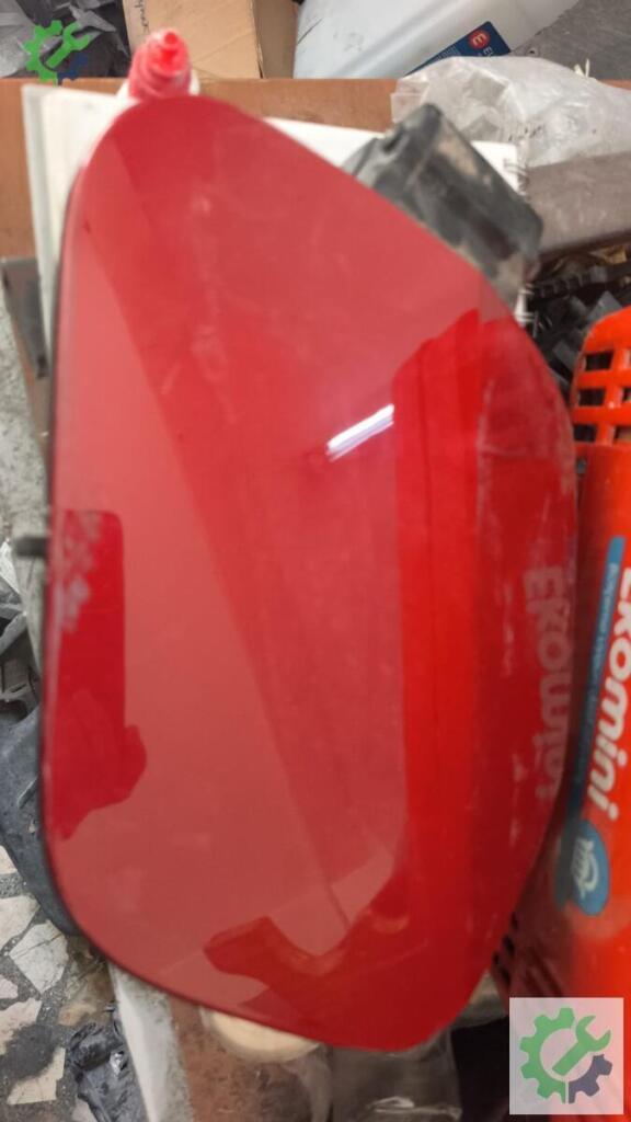 Opel Corsa Depo Kapağı çıkma parça