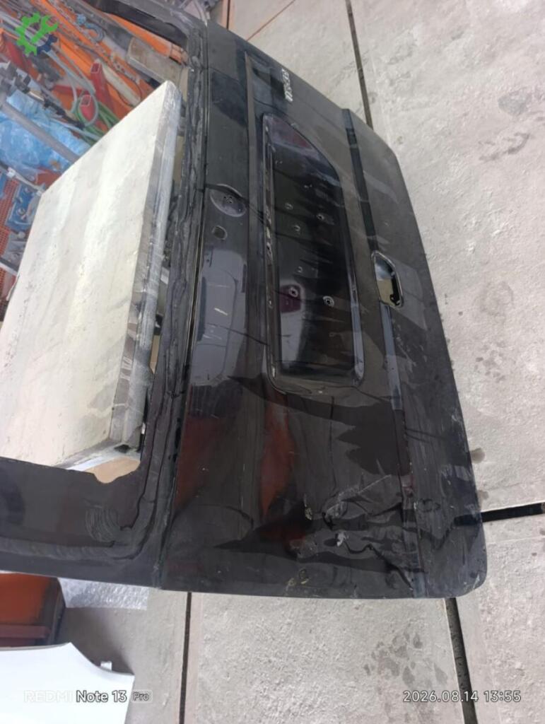 Mercedes-Benz Vito Bagaj Kapağı çıkma parça