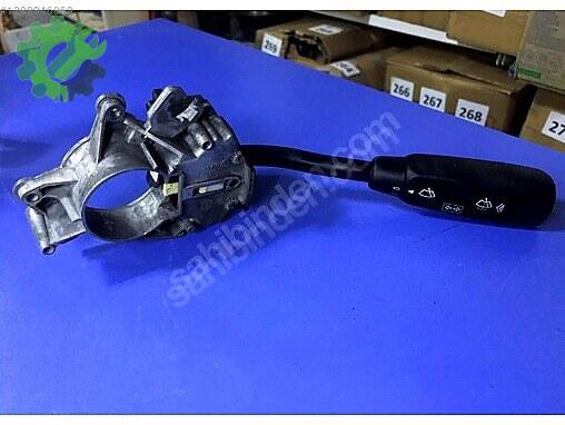 Mercedes-Benz 220 Sinyal Kolu A2105450110 çıkma parça