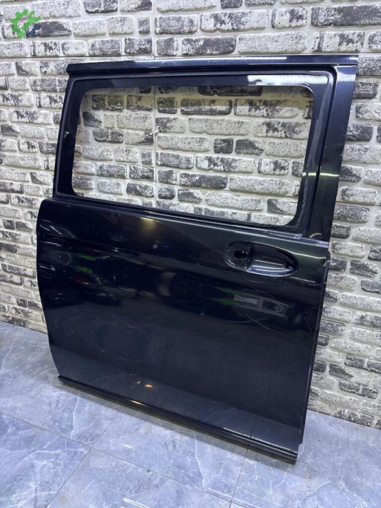 Mercedes-Benz Vito Sağ Sürgülü Kapı çıkma parça