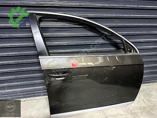 Volkswagen Passat Sağ Ön Kapı 3AA831056 çıkma parça