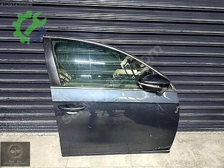 Volkswagen Passat Sağ Ön Kapı çıkma parça