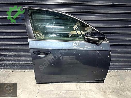 Volkswagen Passat Sağ Ön Kapı 3AA831056 çıkma parça