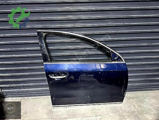 Volkswagen Passat Sağ Ön Kapı 3AA831056 çıkma parça