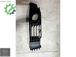 3B0853665L WW PASSAT B5 ÖN TAMPON IZGARASI SOL SİSLİ