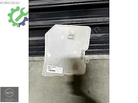 Volkswagen Passat Cam Suyu Deposu çıkma parça