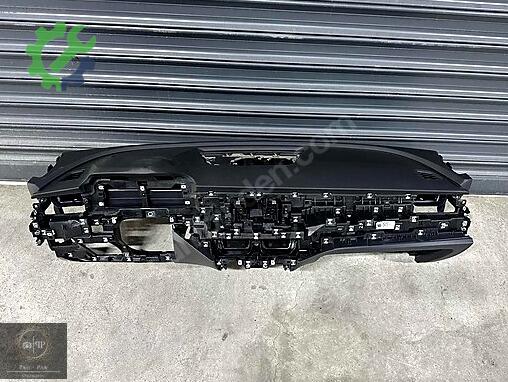 Skoda Superb Torpido 3P1857007F çıkma parça