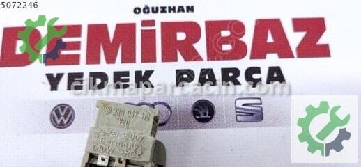 Volkswagen Passat Tavan Lambası 3B9947113 çıkma parça