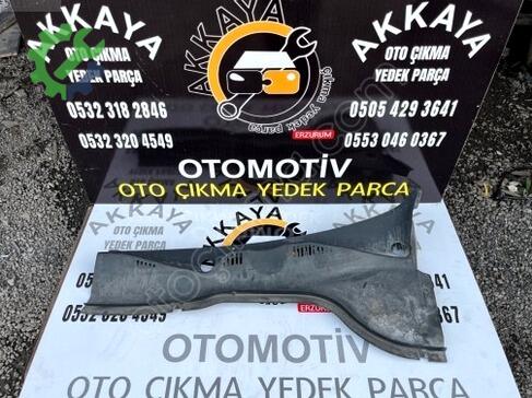 Volkswagen Passat Ön Cam Izgarası 3C1819403B çıkma parça
