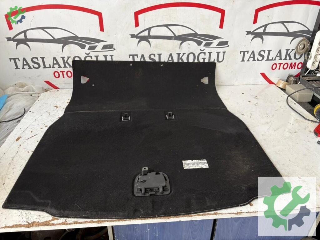 Mercedes-Benz E Serisi Bagaj Döşemesi çıkma parça