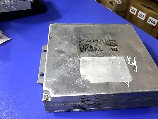 Mercedes-Benz 220 Motor Beyni 0265456532 çıkma parça