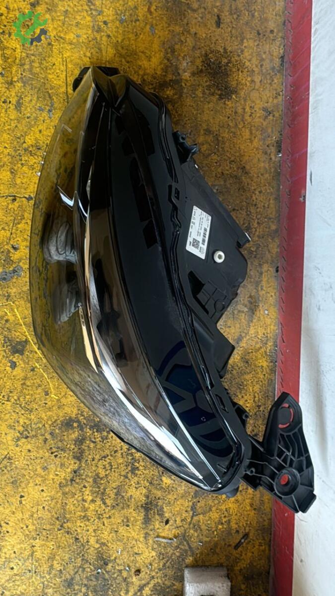 Peugeot 208 Far çıkma parça