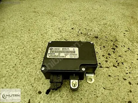 Audi A8 Beyni 4E0915181 çıkma parça