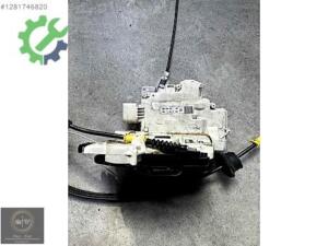 4G8833015 VAKUMLU KAPI KİLİDİ