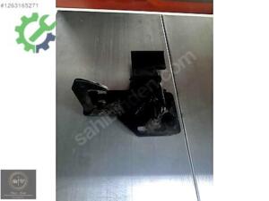 4L0823480 Q7 MOTOR KAPUT KİLİT KARŞIKIGI