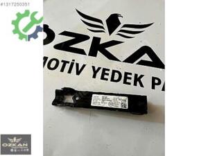 4M0857819 SKODA VOLKSWAGEN EMNİYET KEMERİ YÜKSEKLİK KANCASI
