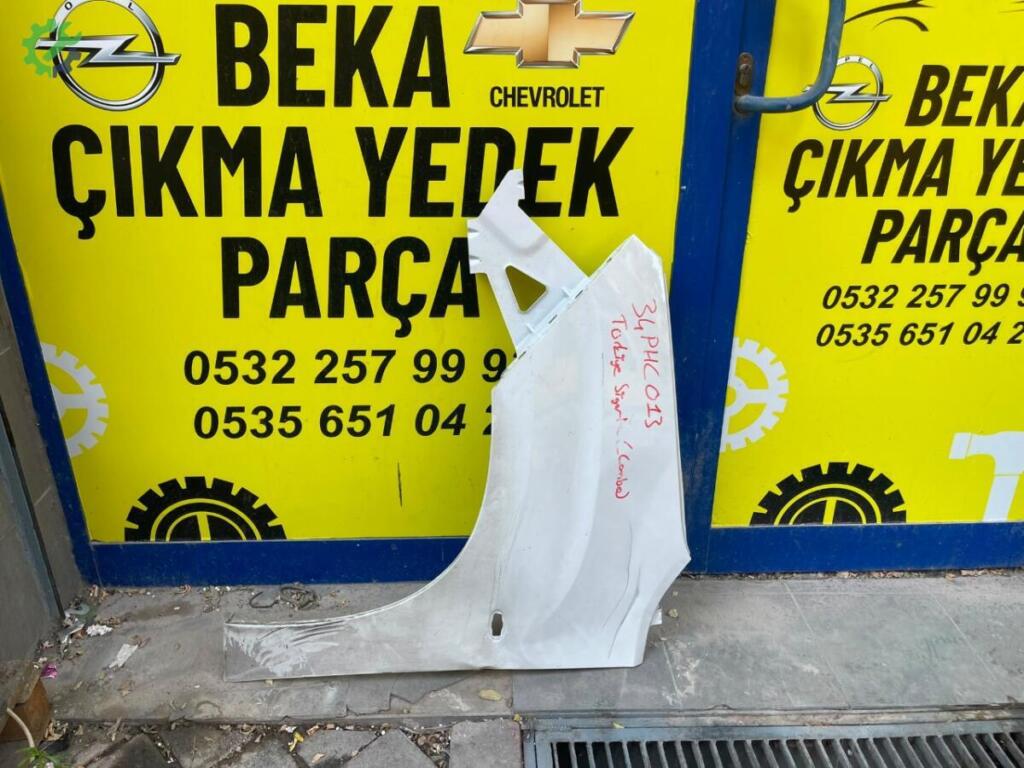 Opel Combo Sol Ön Çamurluk çıkma parça