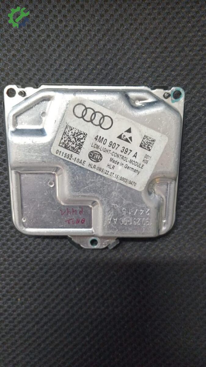 Audi A5 Far Beyni çıkma parça