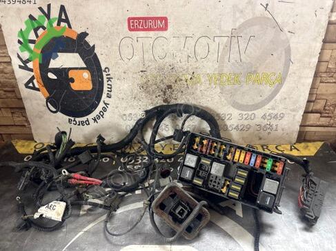 Ford Tourneo Connect Elektrik Tesisatı çıkma parça