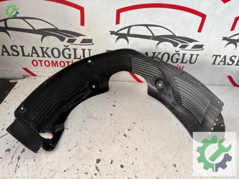 Hyundai i20 Sol Çamurluk çıkma parça