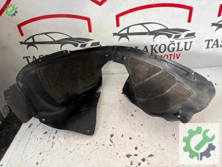 Opel Astra Ön Davlumbaz çıkma parça