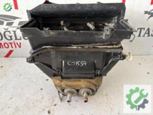 OPEL CORSA B ORTA KALORİFER KUTUSU KLİMASIZ