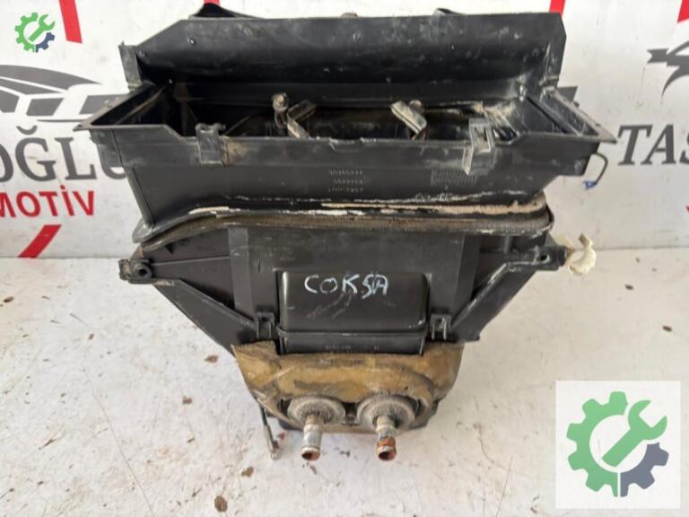 Opel Corsa Kalorifer Kutusu çıkma parça