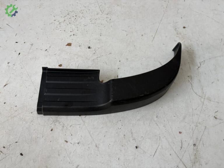 Toyota Hilux Arka Tampon çıkma parça