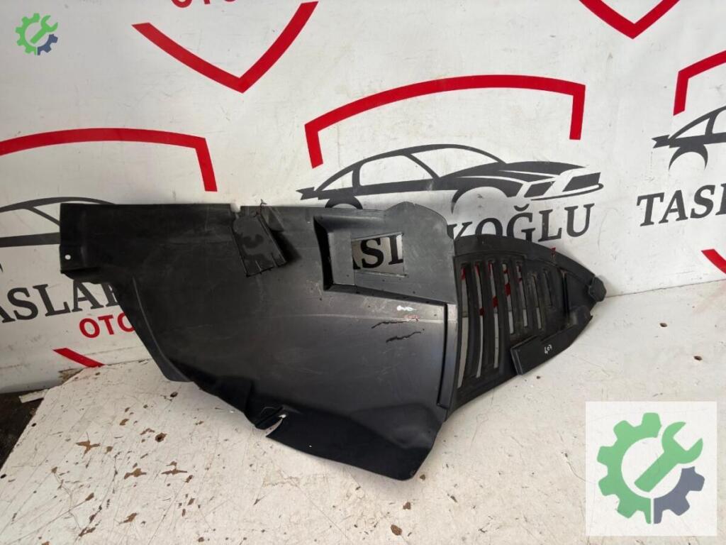 Peugeot 407 Davlumbaz çıkma parça