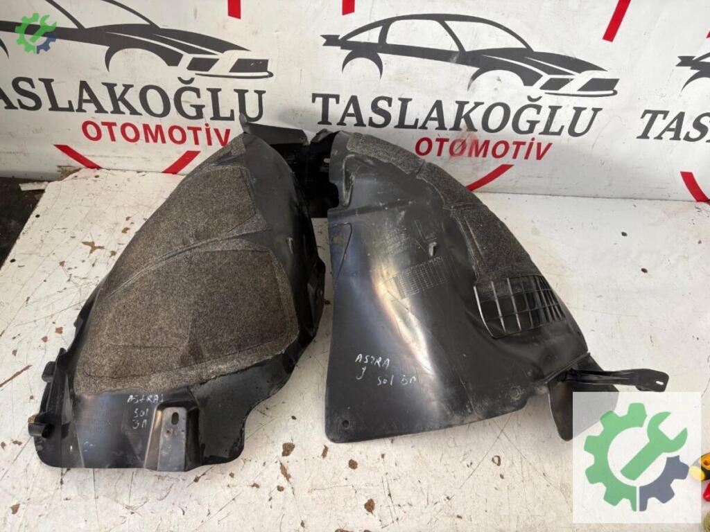 Opel Astra Ön Davlumbaz çıkma parça