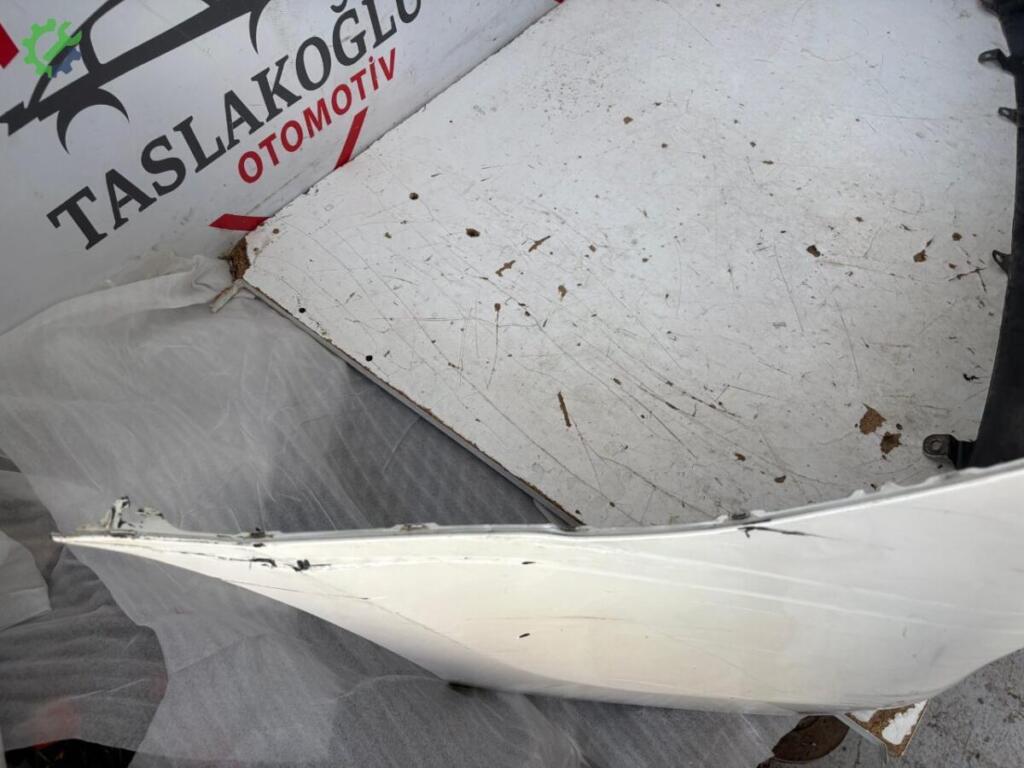 Toyota Corolla Arka Tampon çıkma parça