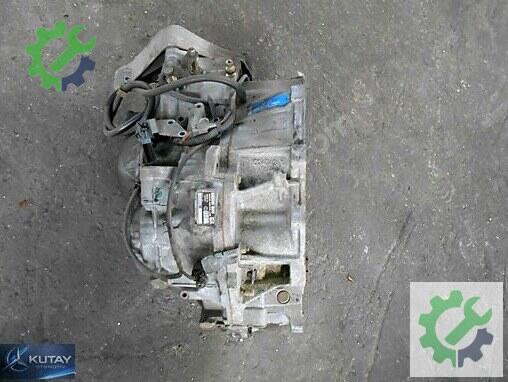 Opel Vectra Şanzıman Komple 50-40LN çıkma parça
