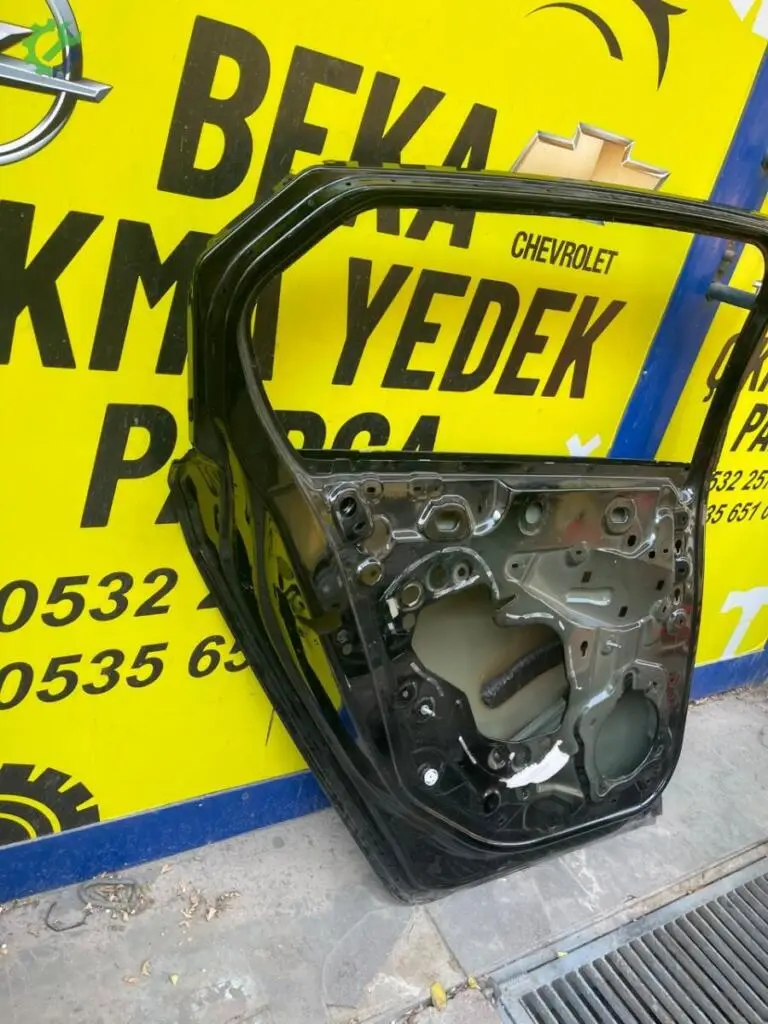 Opel Astra Sol Arka Kapı çıkma parça