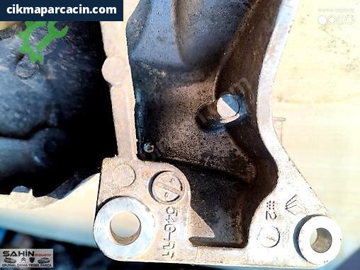 Suzuki Liana Motor Bağlantı Braketi çıkma parça