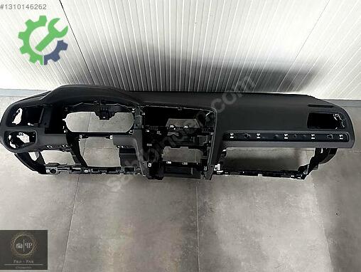 Volkswagen Golf Torpido 5G1857001 çıkma parça