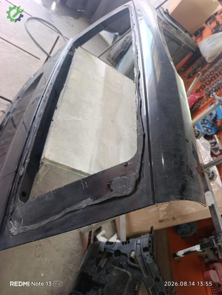 Mercedes-Benz Vito Bagaj Kapağı çıkma parça