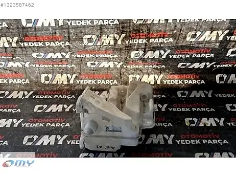 Volkswagen Passat Cam Suyu Deposu çıkma parça