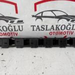 TOYOTA HİLUX ÖN TAMPON DESTEK BAKALİTİ