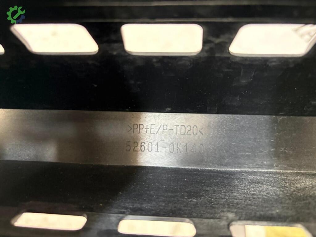 Toyota Hilux Ön Tampon çıkma parça