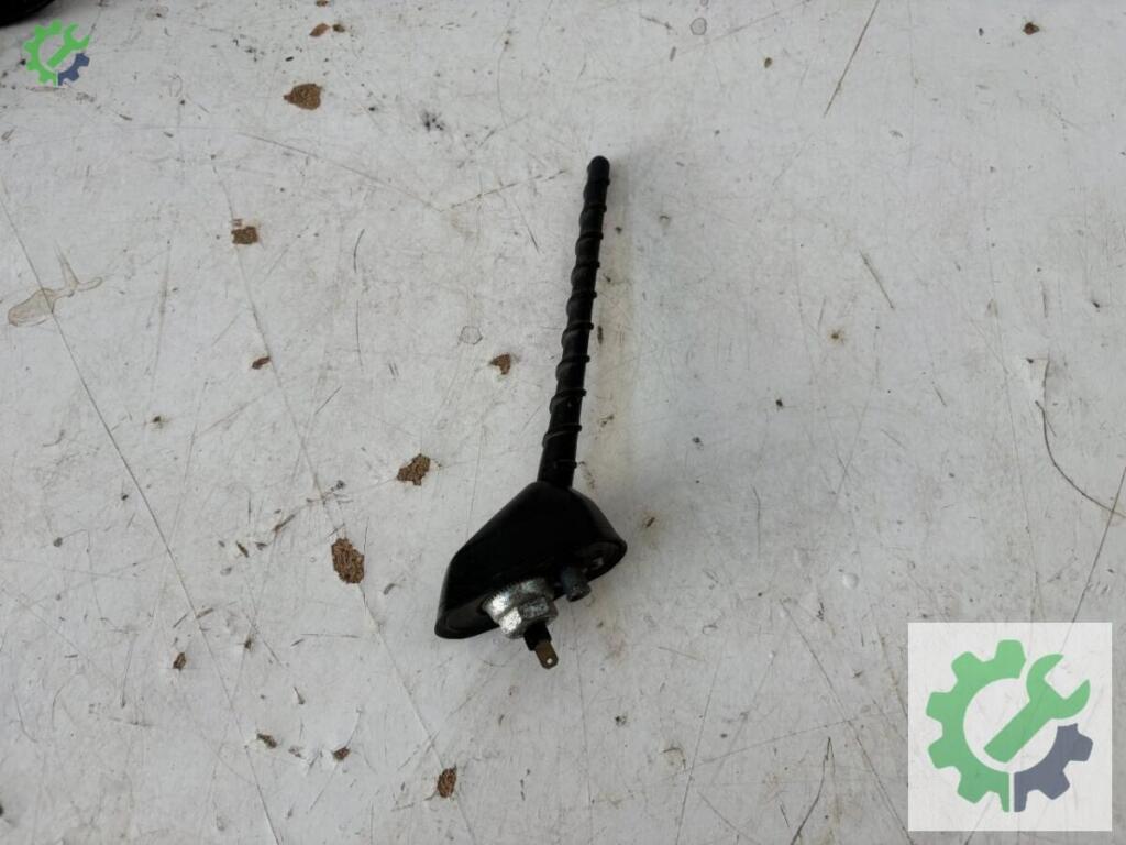 Hyundai Accent Anten çıkma parça